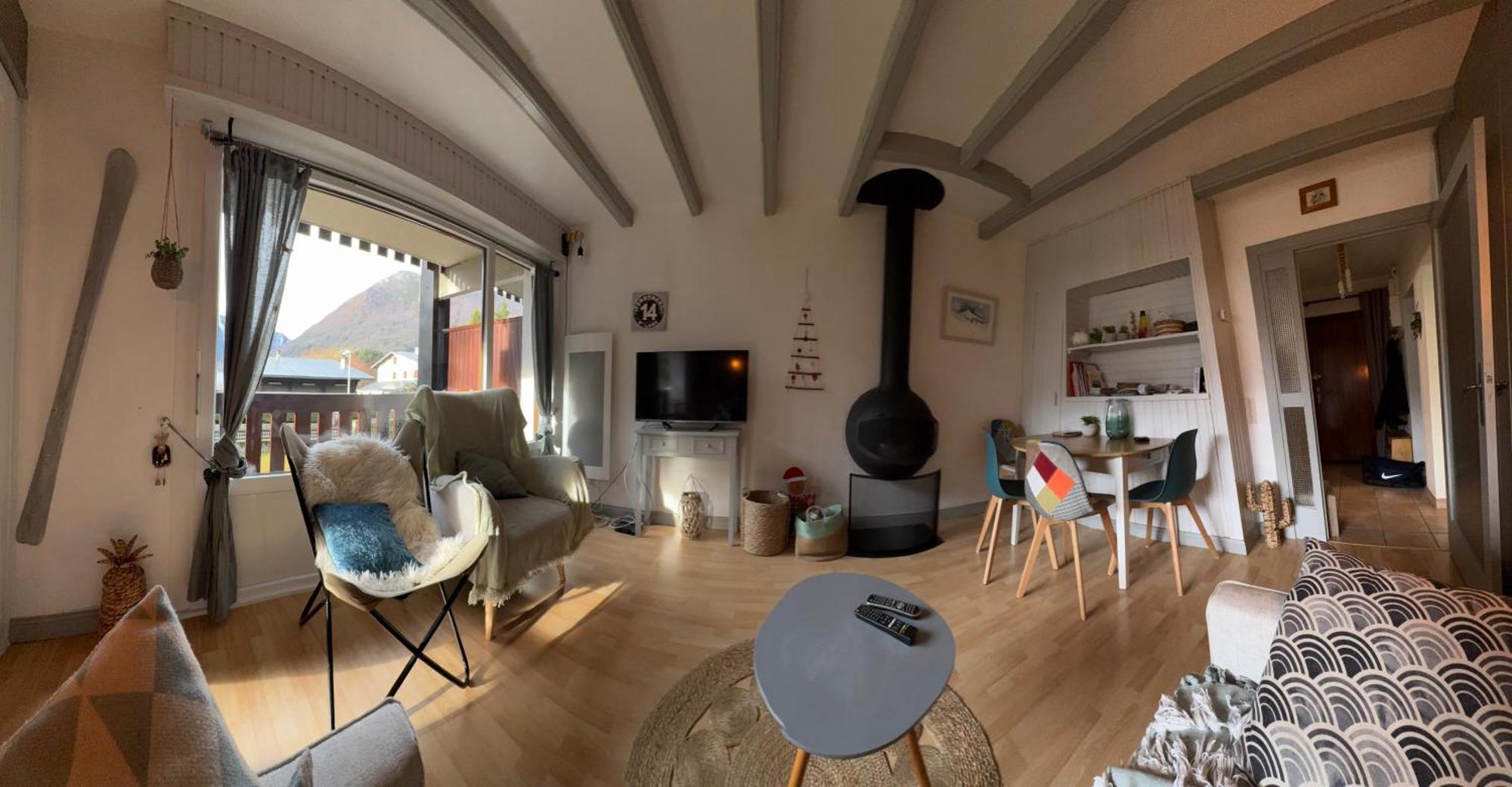 T2 Centre Village - Proximite Telecabine - Vue Montagne Plein Sud - Terrasse Couverte - Balcon - Chambre 1 Lit Double En 160 - Salon 1 Canape Convertible En 140 - Cuisine Separee Сен-Лари-Сулан Экстерьер фото